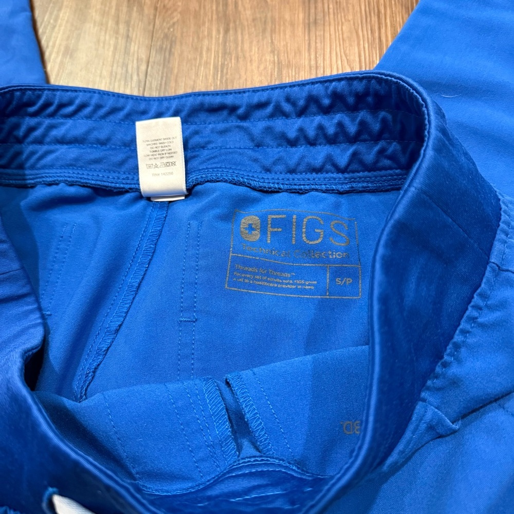 Figs Petite S Jogger Scrub Pant - Picture 3 of 3